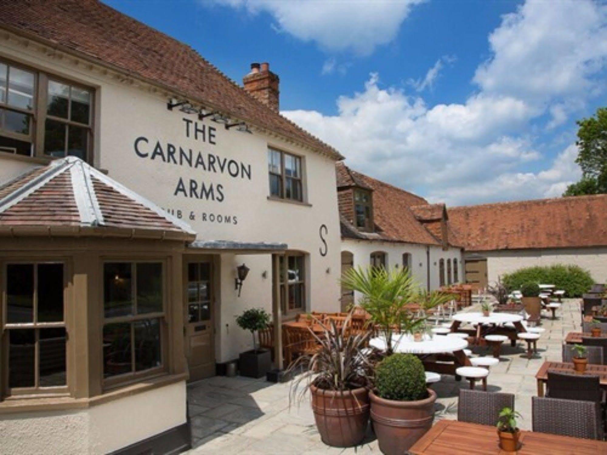 מלון ניוברי The Carnarvon Arms מראה חיצוני תמונה